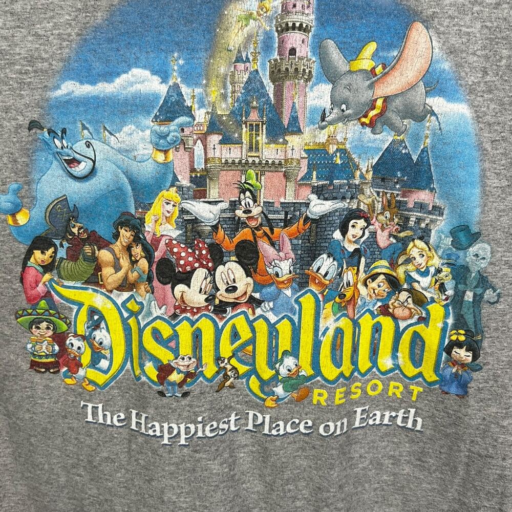 Retro Disneyland The Happiest Place on Earth 90s-Style T-Shirt - S - Picture 2 of 4